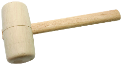 22. Młotki drewniane bukowe